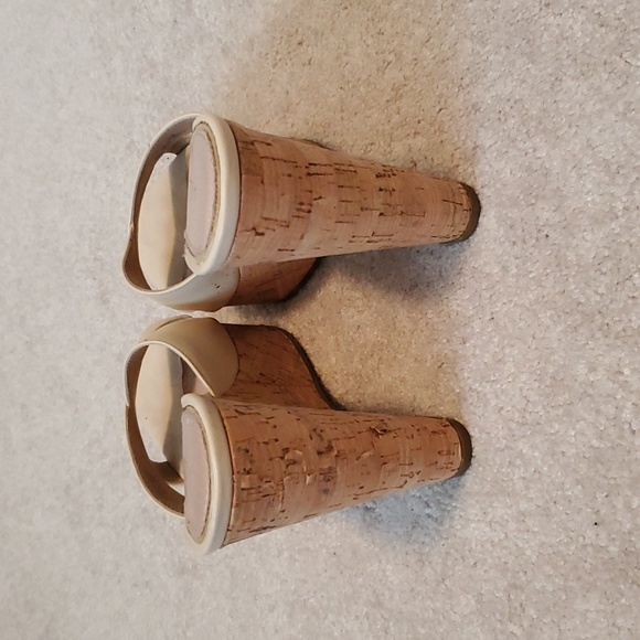 Aldo platform sandals. Size 6.5 - Picture 2 of 6